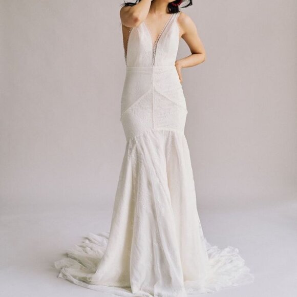 NWT - Women's Cartier by Laudae Wedding Dress (Sample - Size 8) - Picture 4 of 11